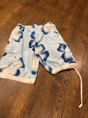 Men's Light Blue Floral Cargo Swim Trunks with Drawstring
